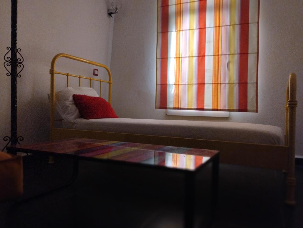 Hostal Valencia - Private Room With Bathroom Chefchaouen Eksteriør billede