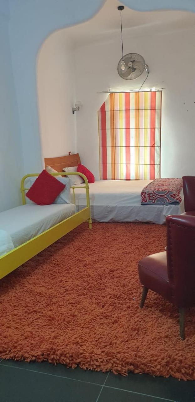Hostal Valencia - Private Room With Bathroom Chefchaouen Eksteriør billede