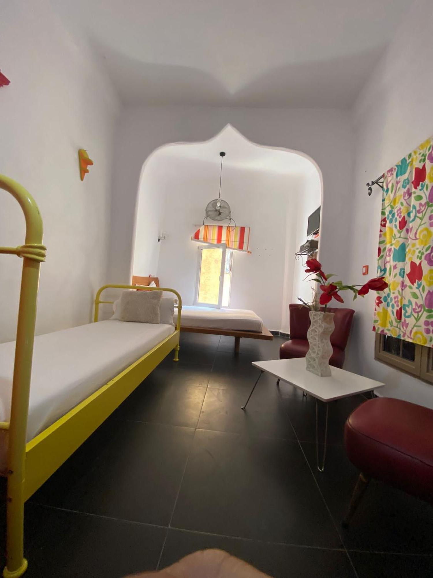 Hostal Valencia - Private Room With Bathroom Chefchaouen Eksteriør billede