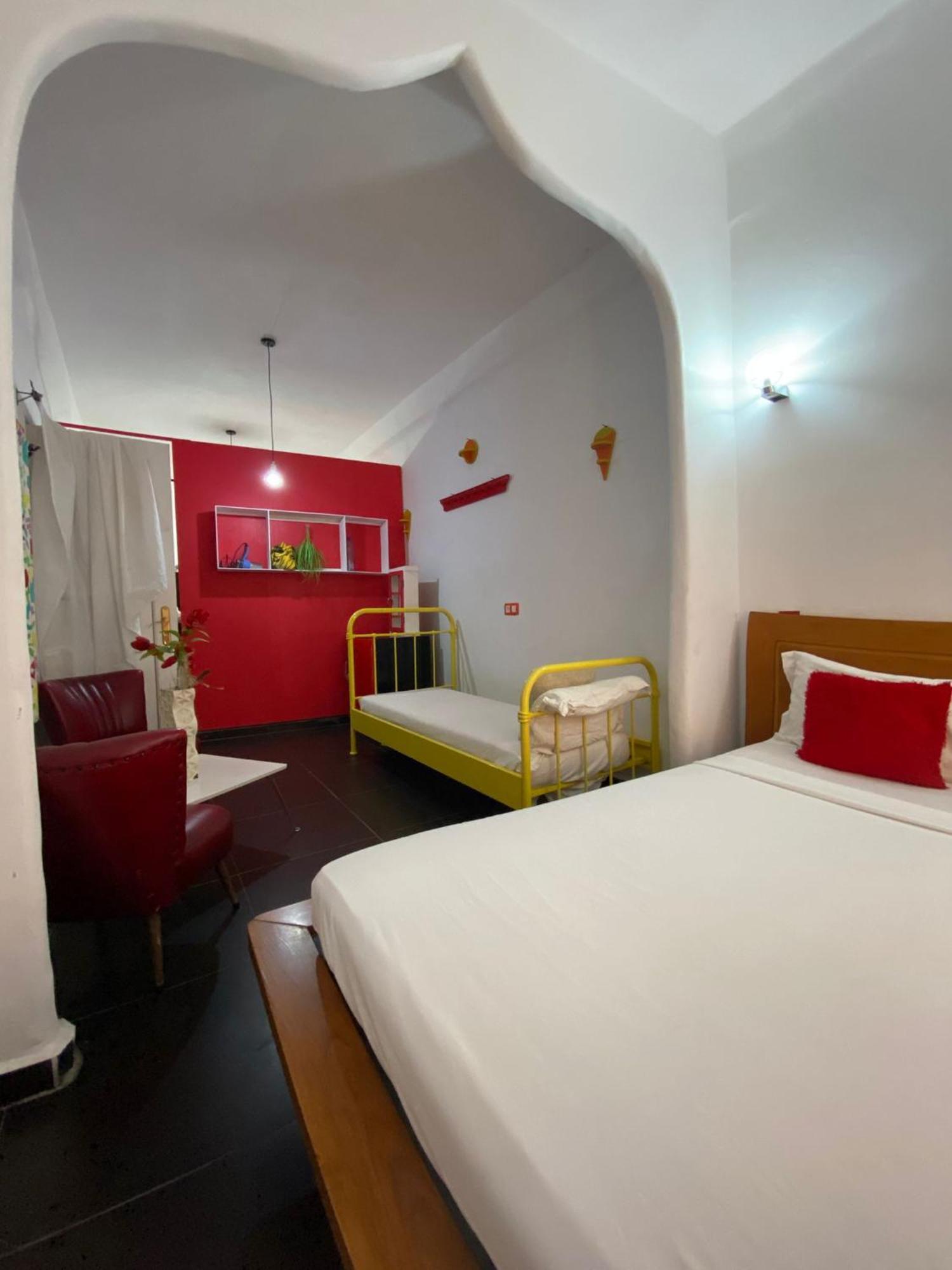 Hostal Valencia - Private Room With Bathroom Chefchaouen Eksteriør billede